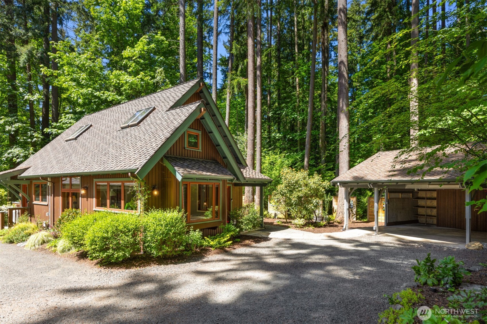 6900 NE Dolphin Drive , Bainbridge Island, WA 98110