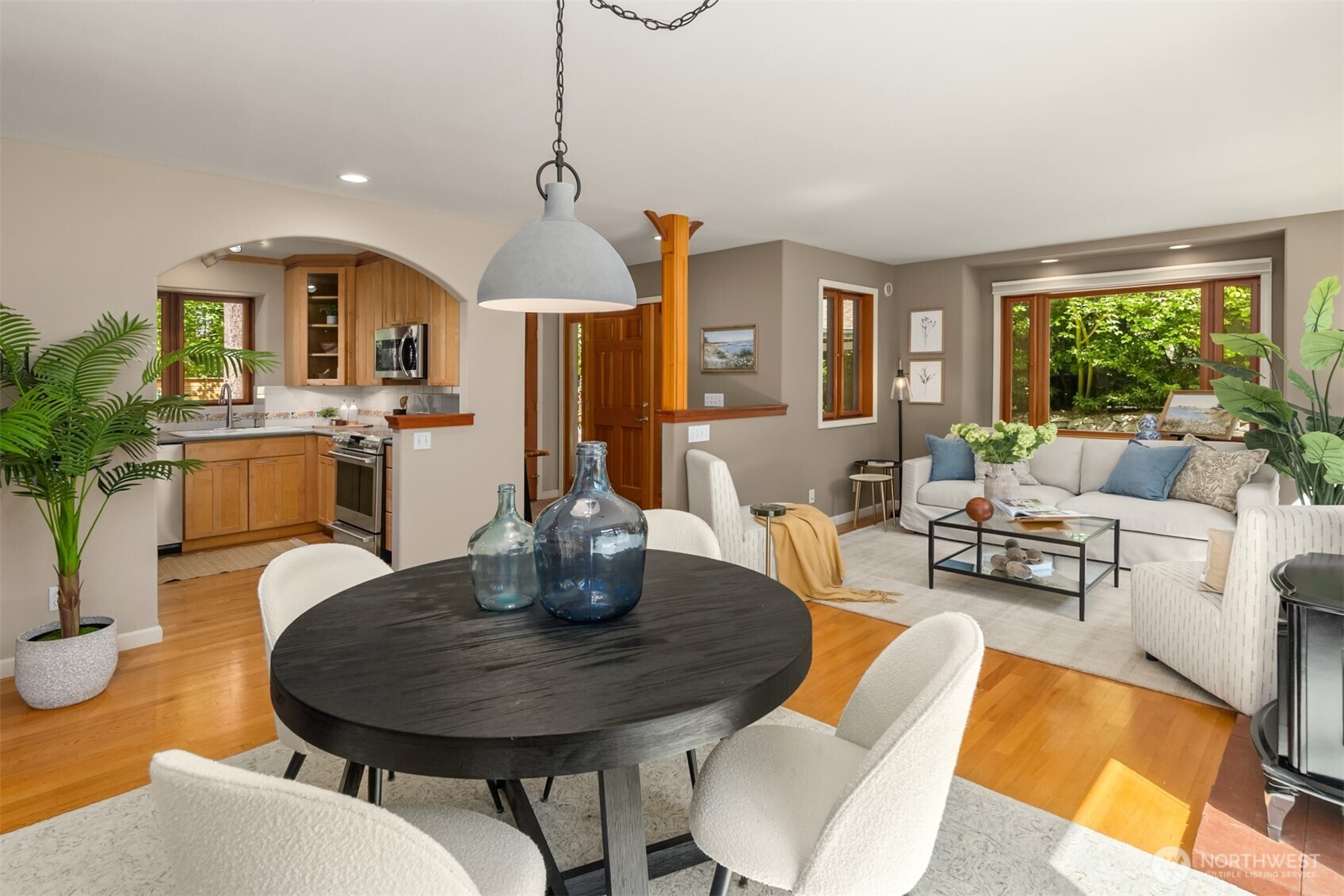 6900 NE Dolphin Drive , Bainbridge Island, WA 98110