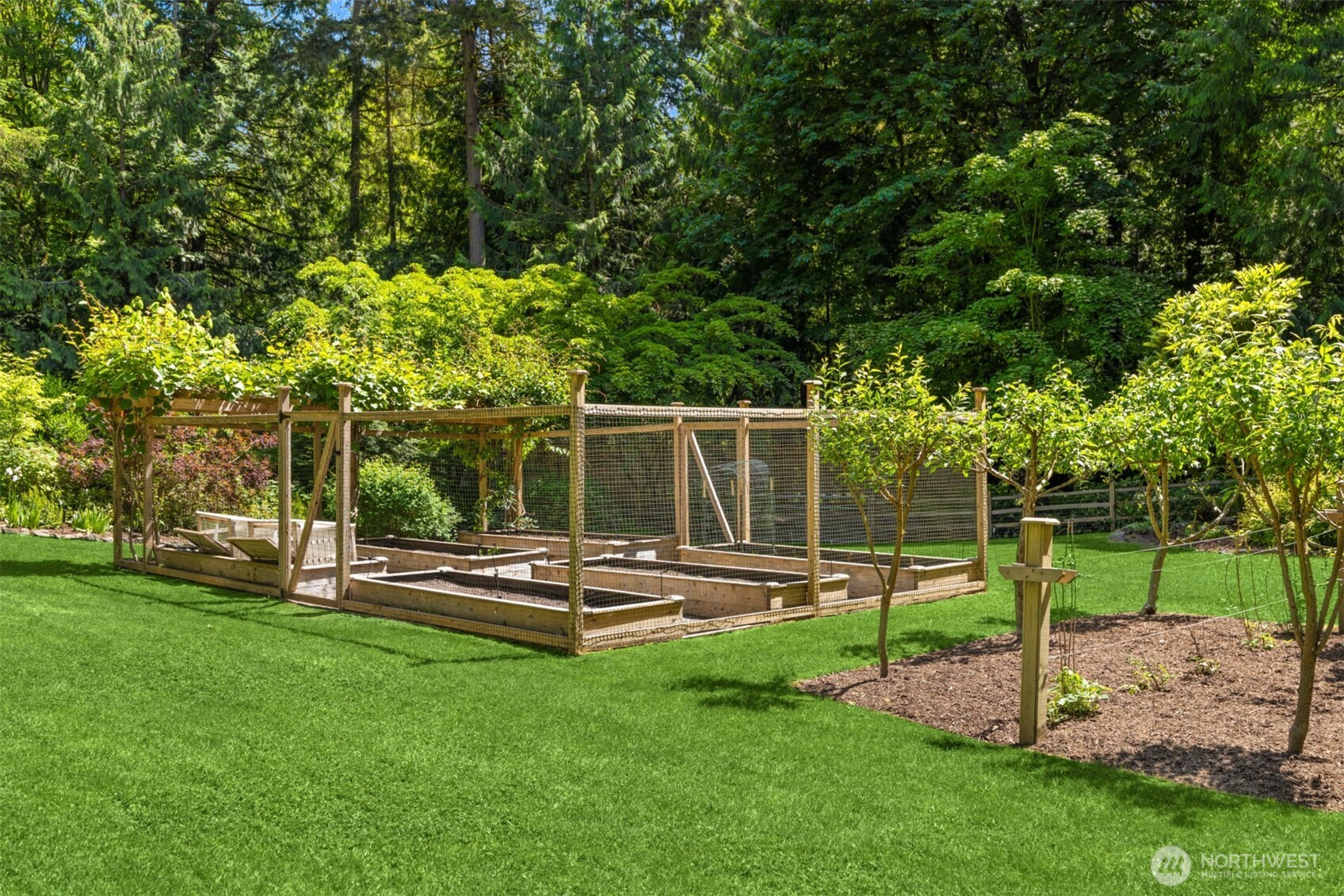 6900 NE Dolphin Drive , Bainbridge Island, WA 98110