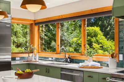 6900 NE Dolphin Drive , Bainbridge Island, WA 98110 - Photo 9