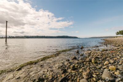 3262 Beach Drive E, Port Orchard, WA 98366 - Photo 38
