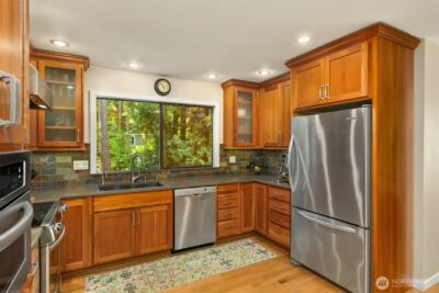 10621 Battle Point Drive NE, Bainbridge Island, WA 98110 - Photo 14