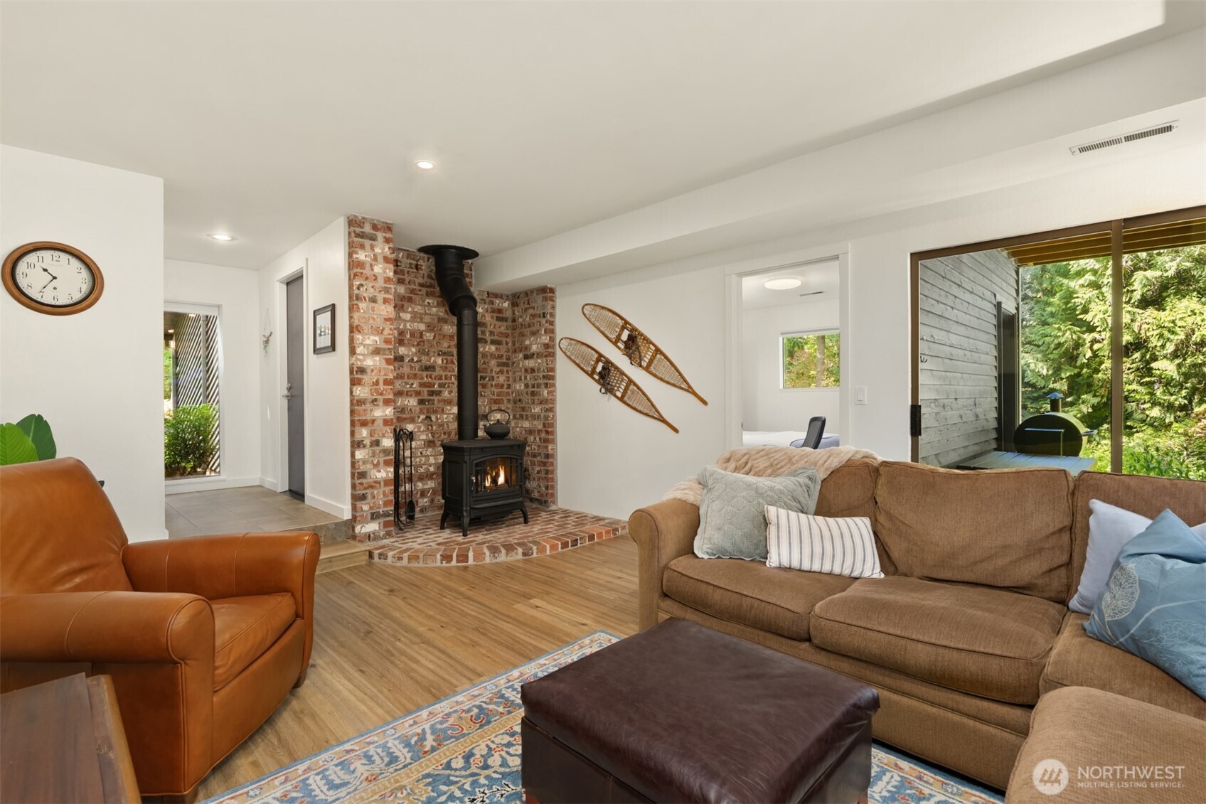 10621 Battle Point Drive NE, Bainbridge Island, WA 98110