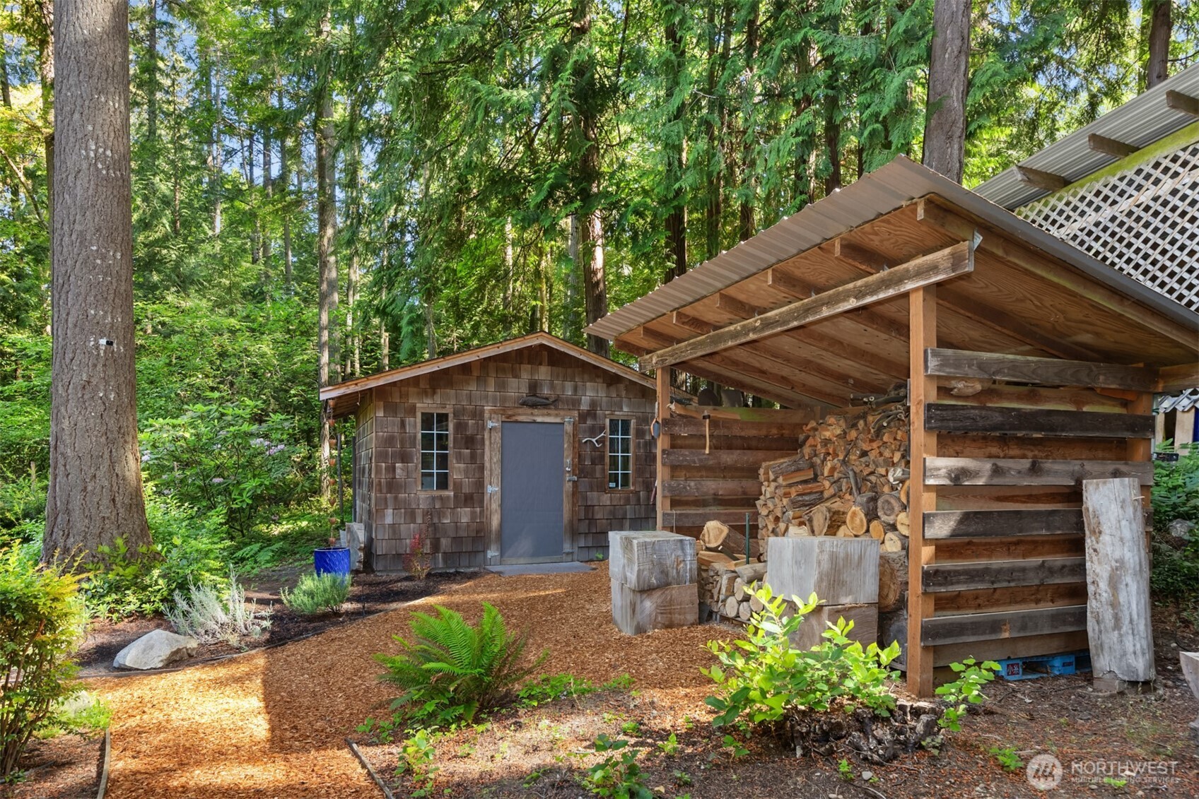 10621 Battle Point Drive NE, Bainbridge Island, WA 98110