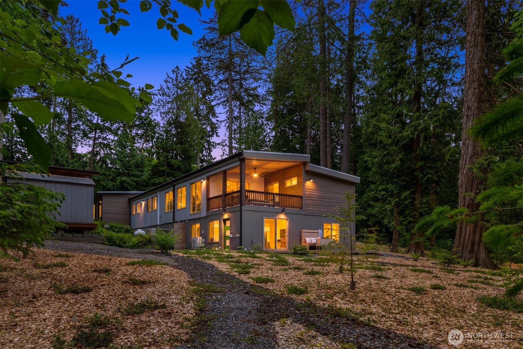 9720 NE Lofgren Road , Bainbridge Island, WA 98110