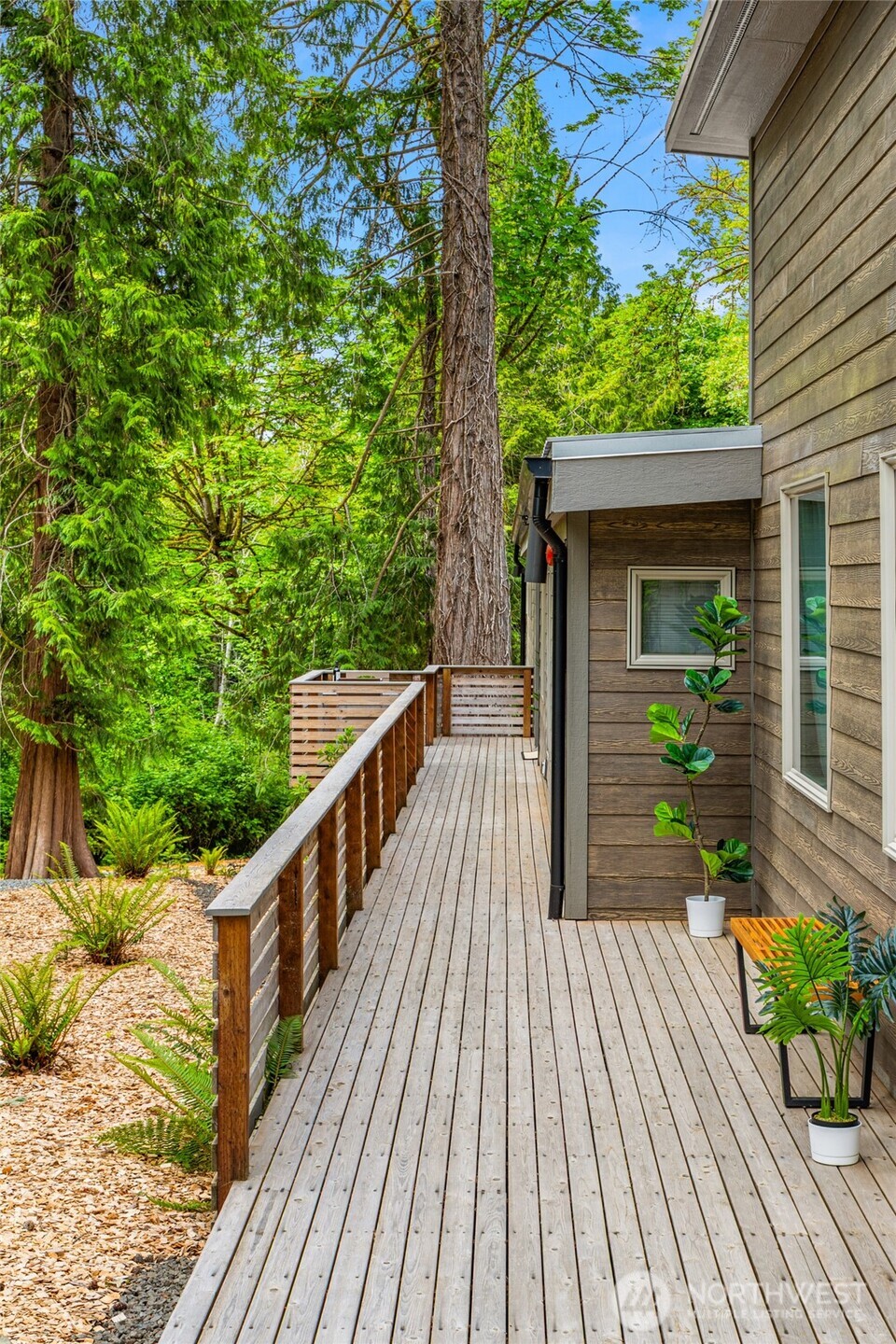 9720 NE Lofgren Road , Bainbridge Island, WA 98110