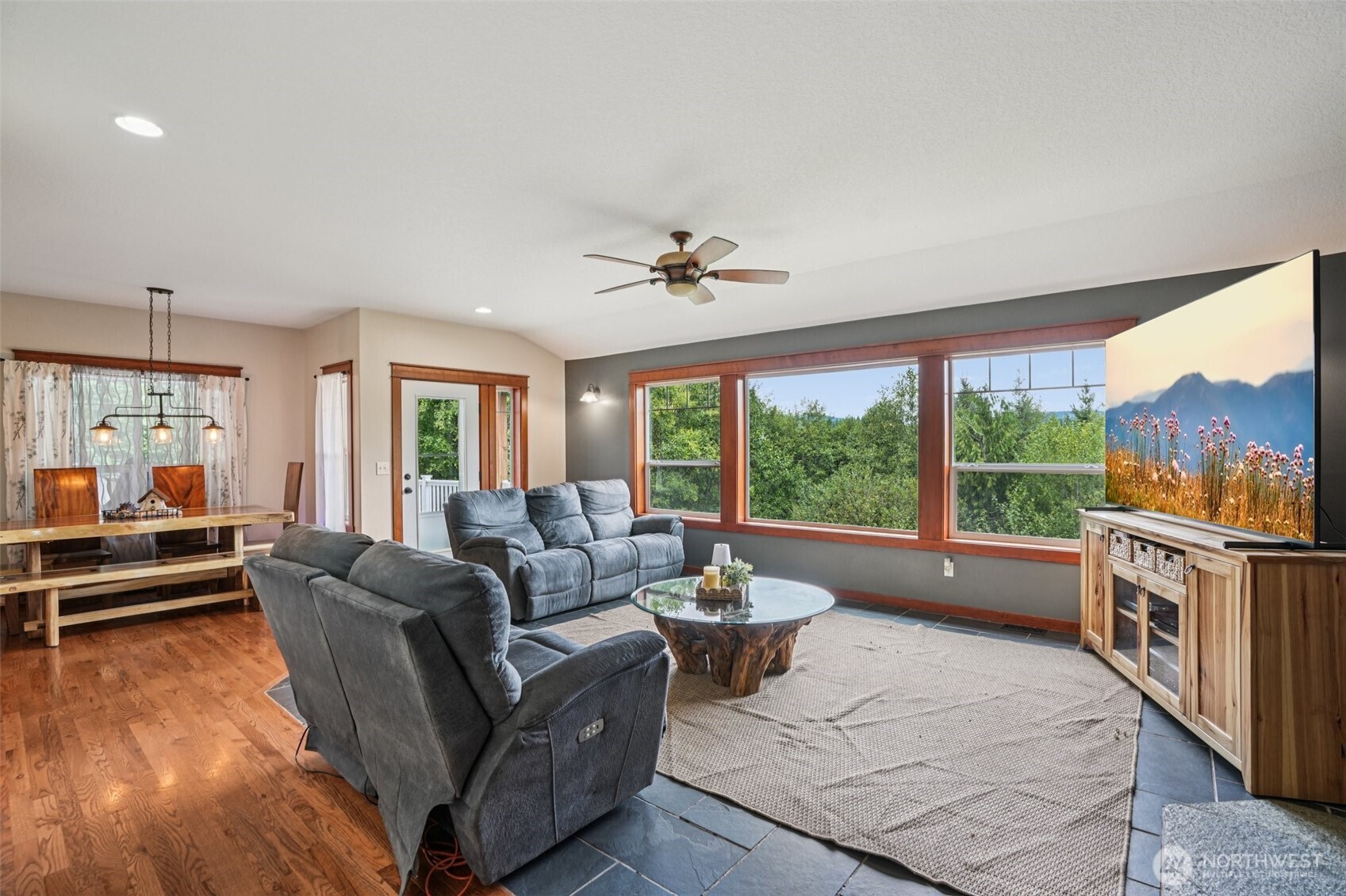 14900 NE Critter Hill Drive , Amboy, WA 98601