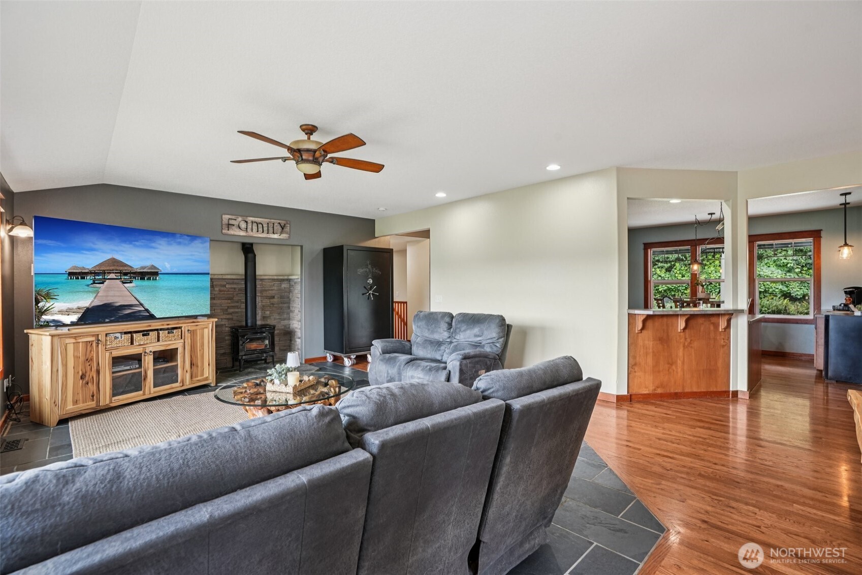 14900 NE Critter Hill Drive , Amboy, WA 98601