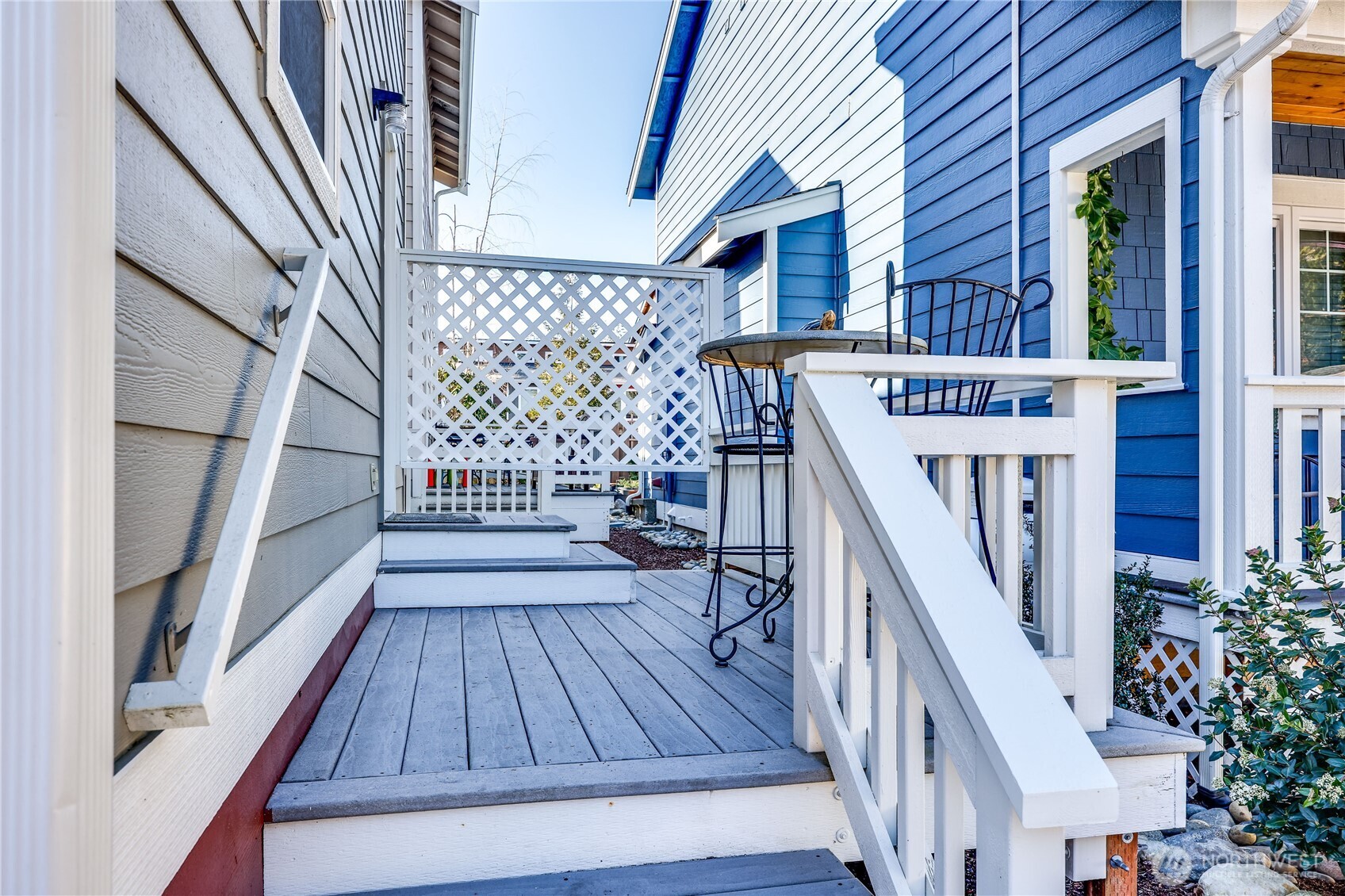 1368 Stonecress Lane NE, Bainbridge Island, WA 98110