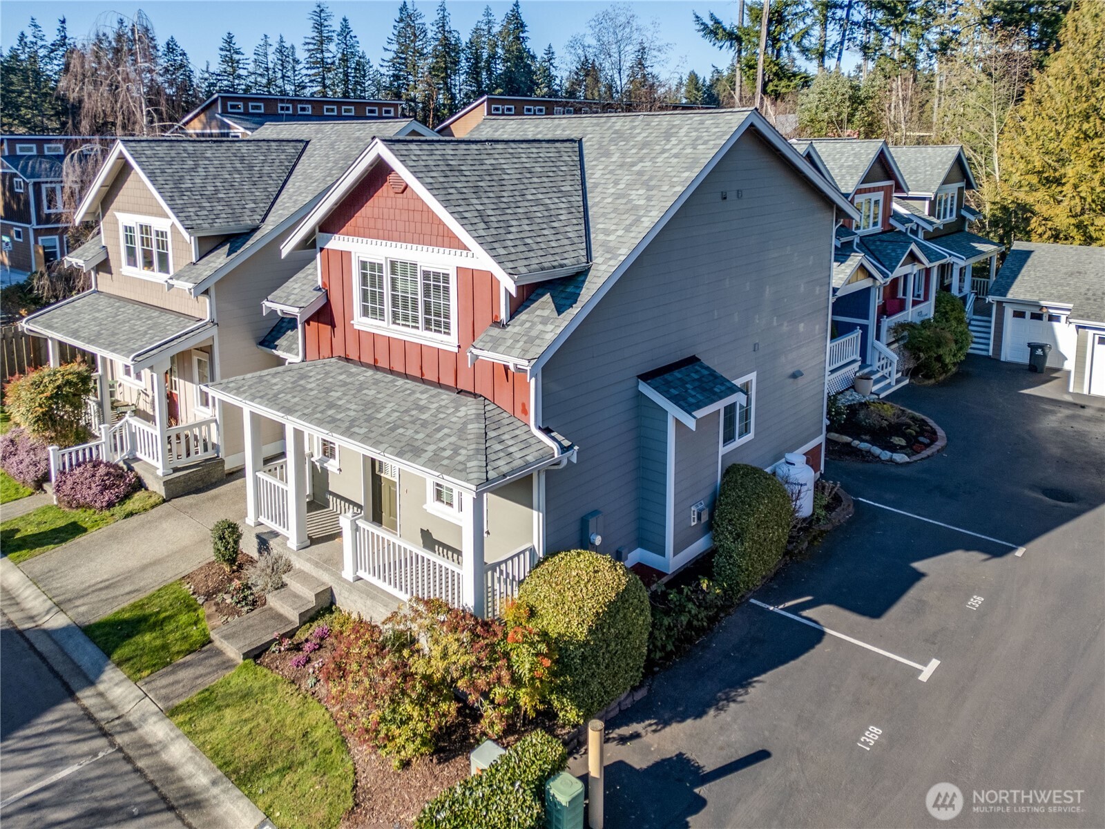 1368 Stonecress Lane NE, Bainbridge Island, WA 98110