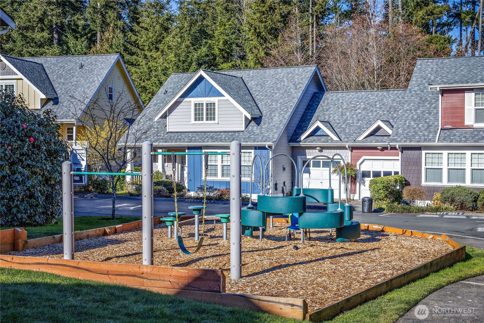 1368 Stonecress Lane NE, Bainbridge Island, WA 98110