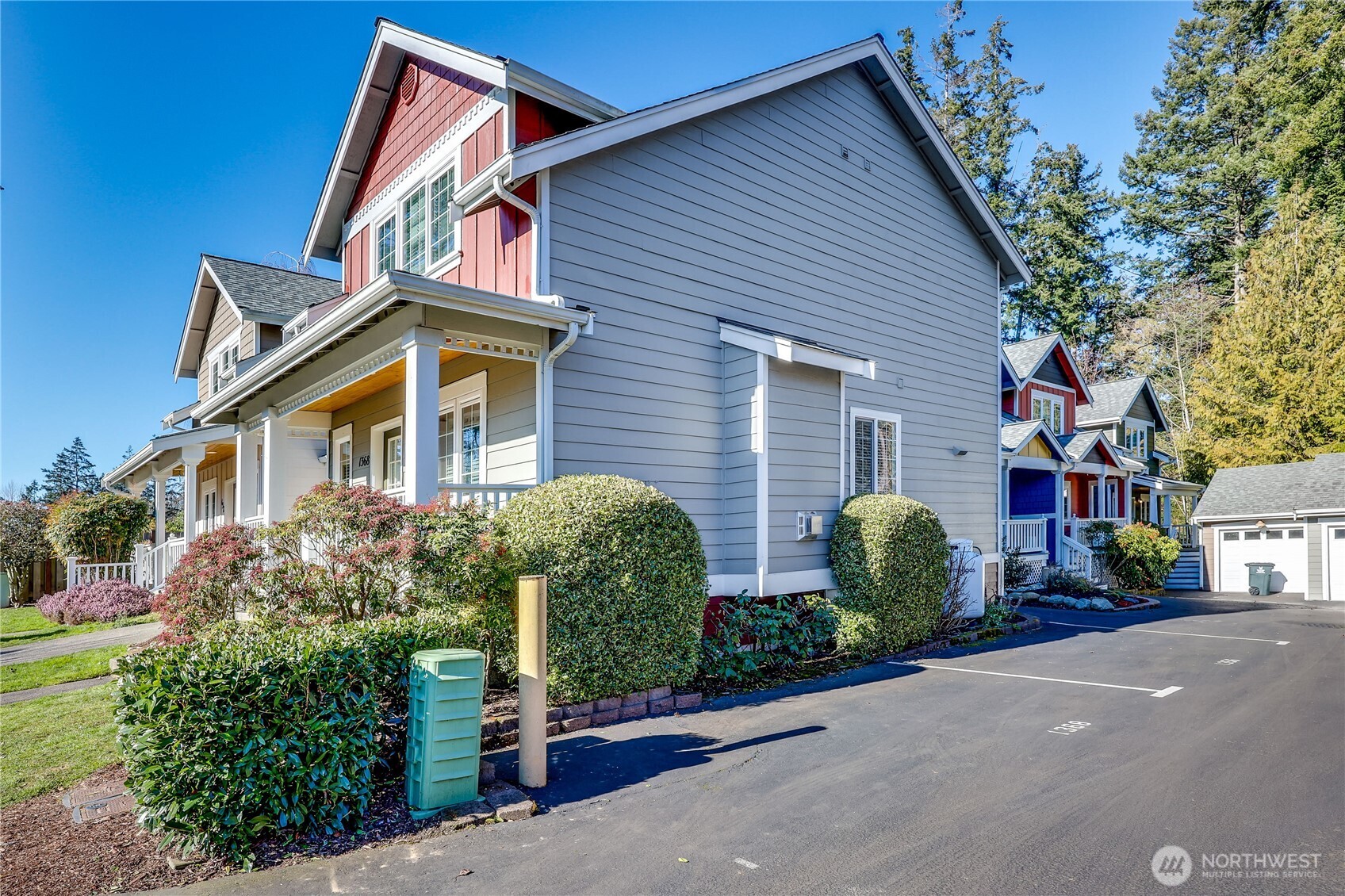 1368 Stonecress Lane NE, Bainbridge Island, WA 98110