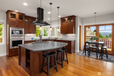 4548 Island Avenue NE, Bainbridge Island, WA 98110 - Photo 13