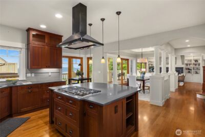 4548 Island Avenue NE, Bainbridge Island, WA 98110 - Photo 16