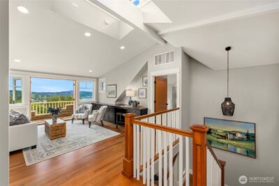 4548 Island Avenue NE, Bainbridge Island, WA 98110 - Photo 21