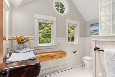 4548 Island Avenue NE, Bainbridge Island, WA 98110 - Photo 24