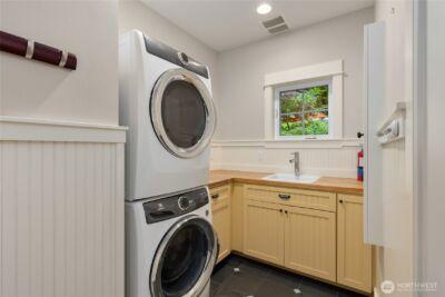4548 Island Avenue NE, Bainbridge Island, WA 98110 - Photo 26