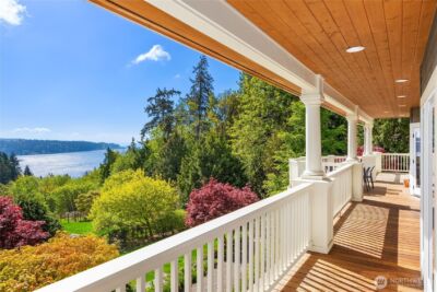 4548 Island Avenue NE, Bainbridge Island, WA 98110 - Photo 3