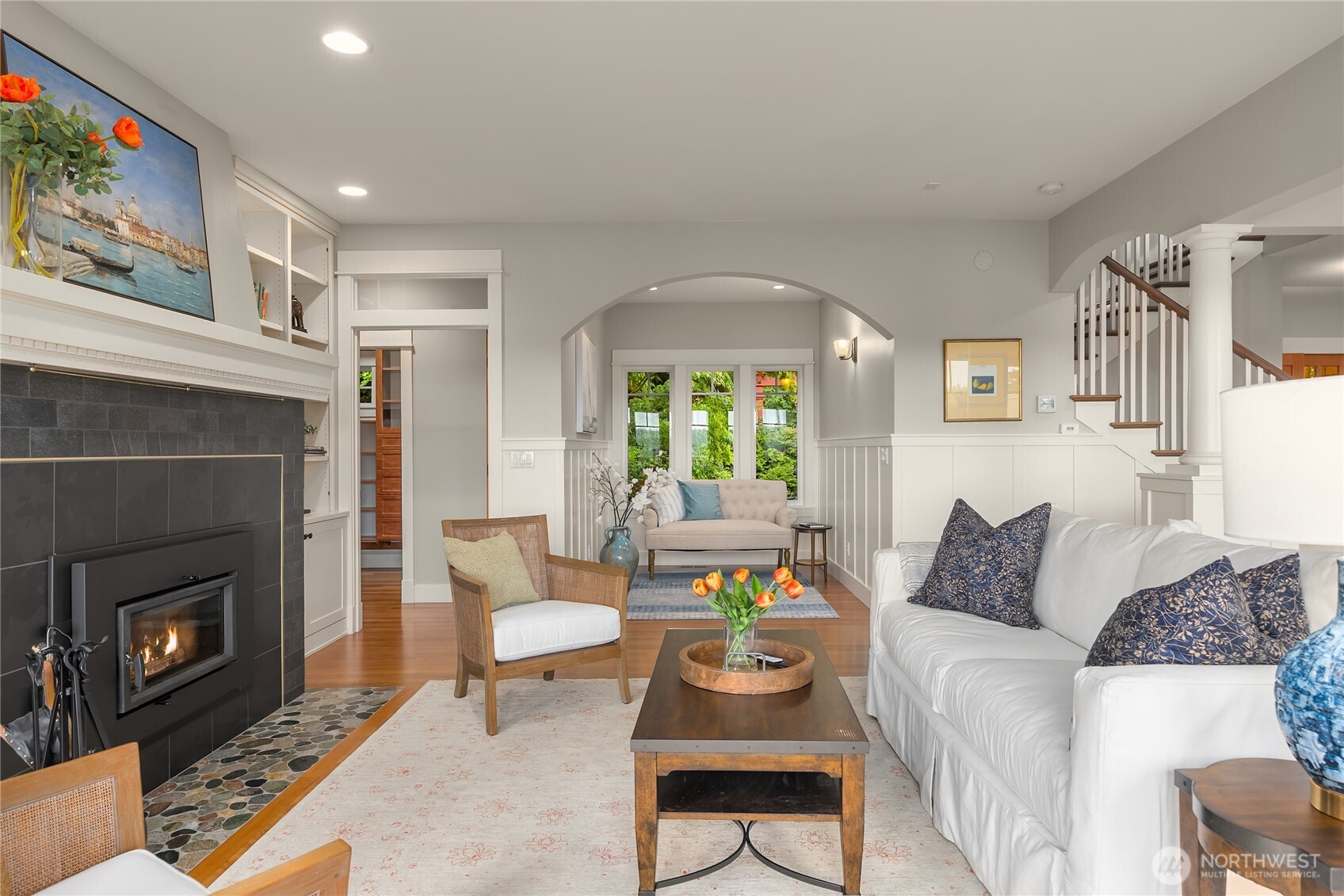 4548 Island Avenue NE, Bainbridge Island, WA 98110