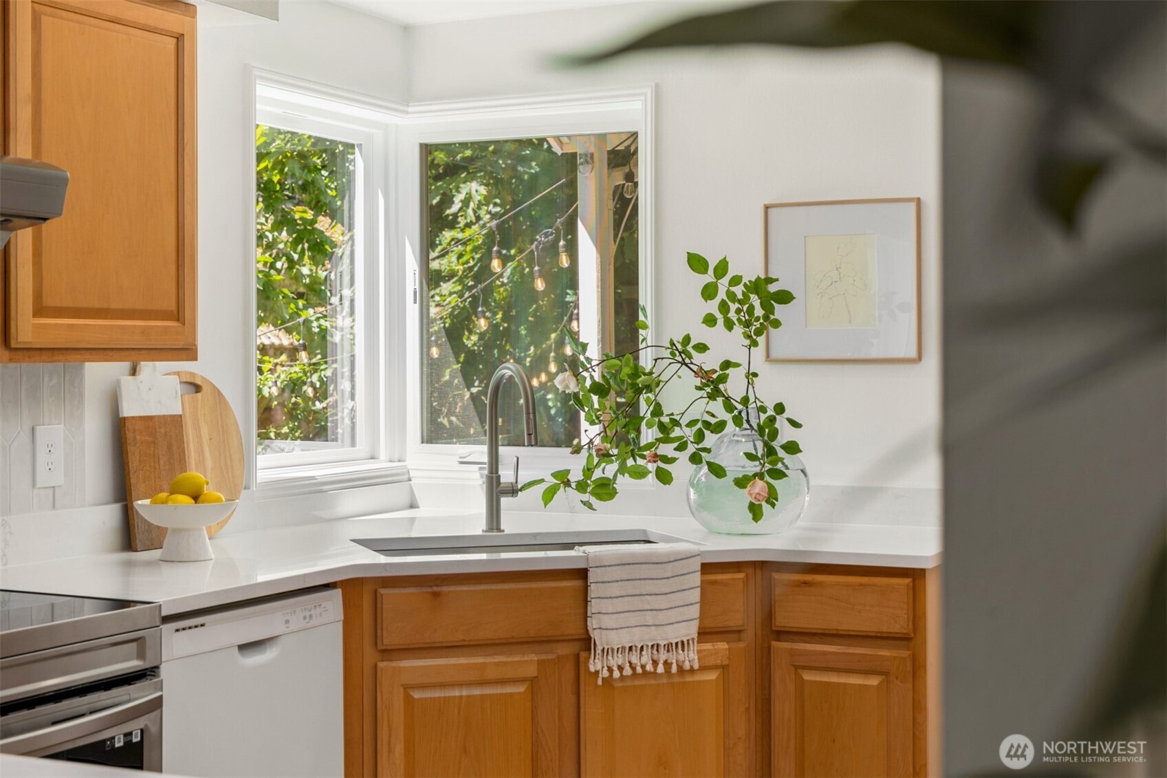 8980 Bay Street NE, Bainbridge Island, WA 98110