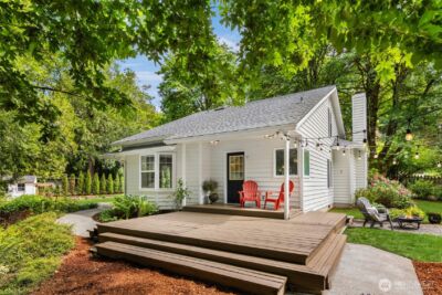 8980 Bay Street NE, Bainbridge Island, WA 98110 - Photo 2