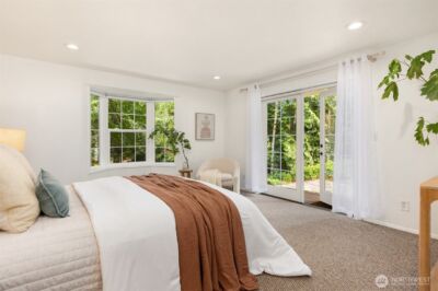 8980 Bay Street NE, Bainbridge Island, WA 98110 - Photo 21