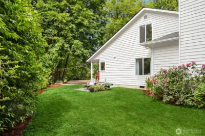 8980 Bay Street NE, Bainbridge Island, WA 98110 - Photo 30