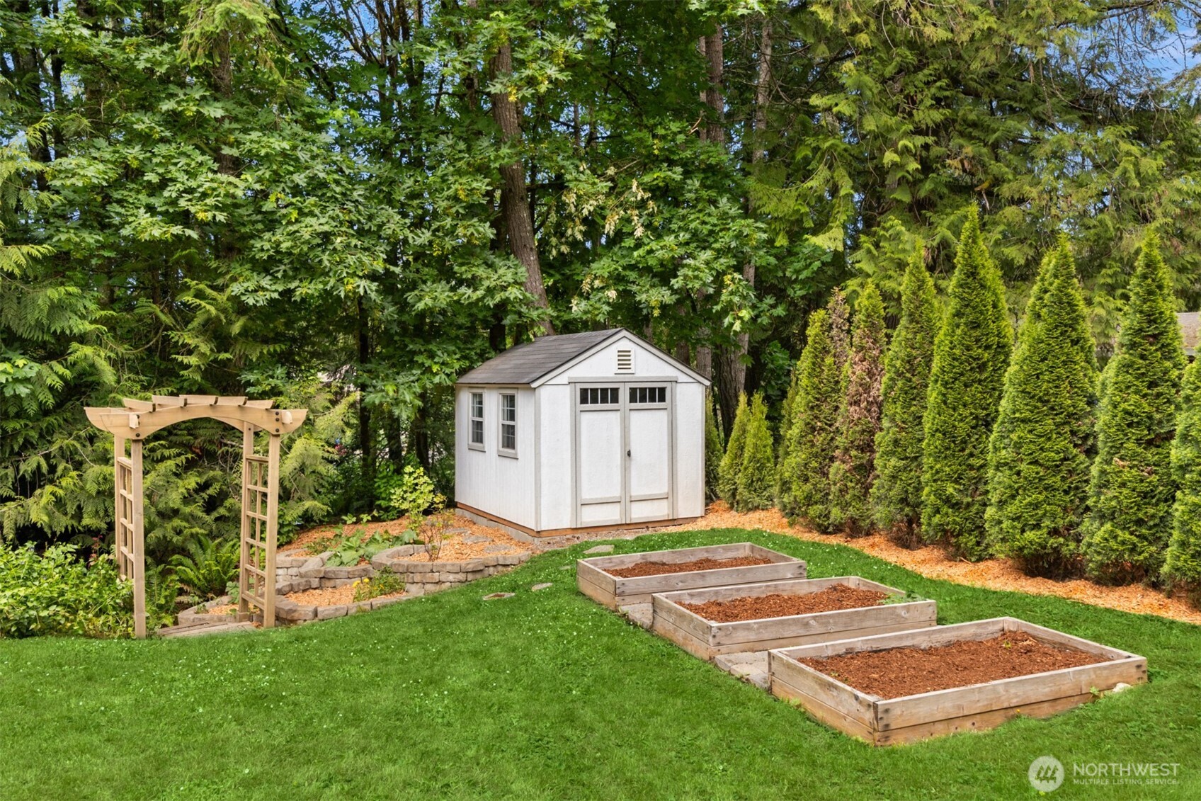8980 Bay Street NE, Bainbridge Island, WA 98110