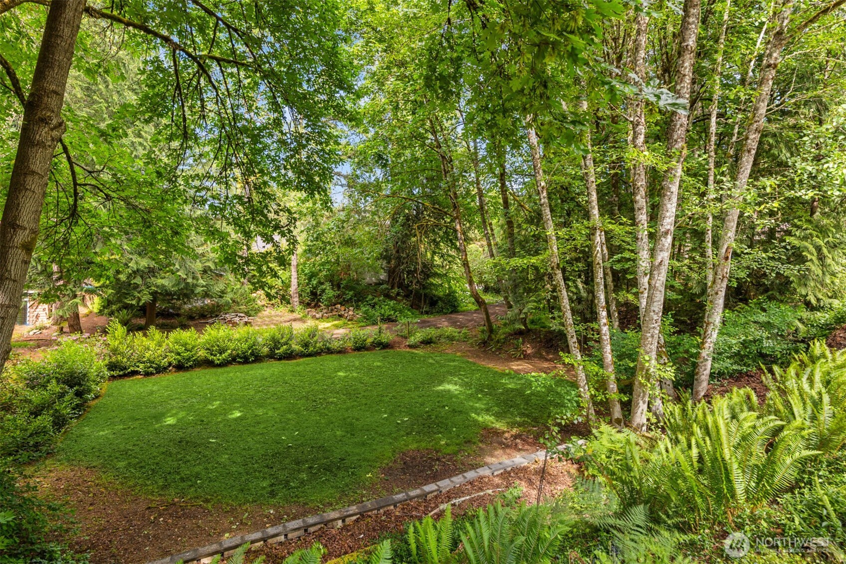 8980 Bay Street NE, Bainbridge Island, WA 98110