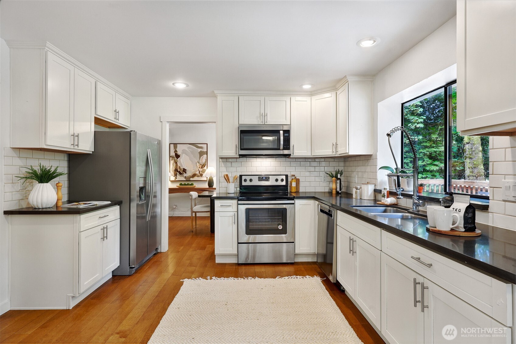 6955 NE Hidden Cove Road , Bainbridge Island, WA 98110