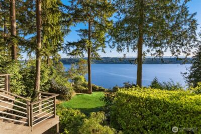 9453 Olympus Beach Road NE, Bainbridge Island, WA 98110 - Photo 14