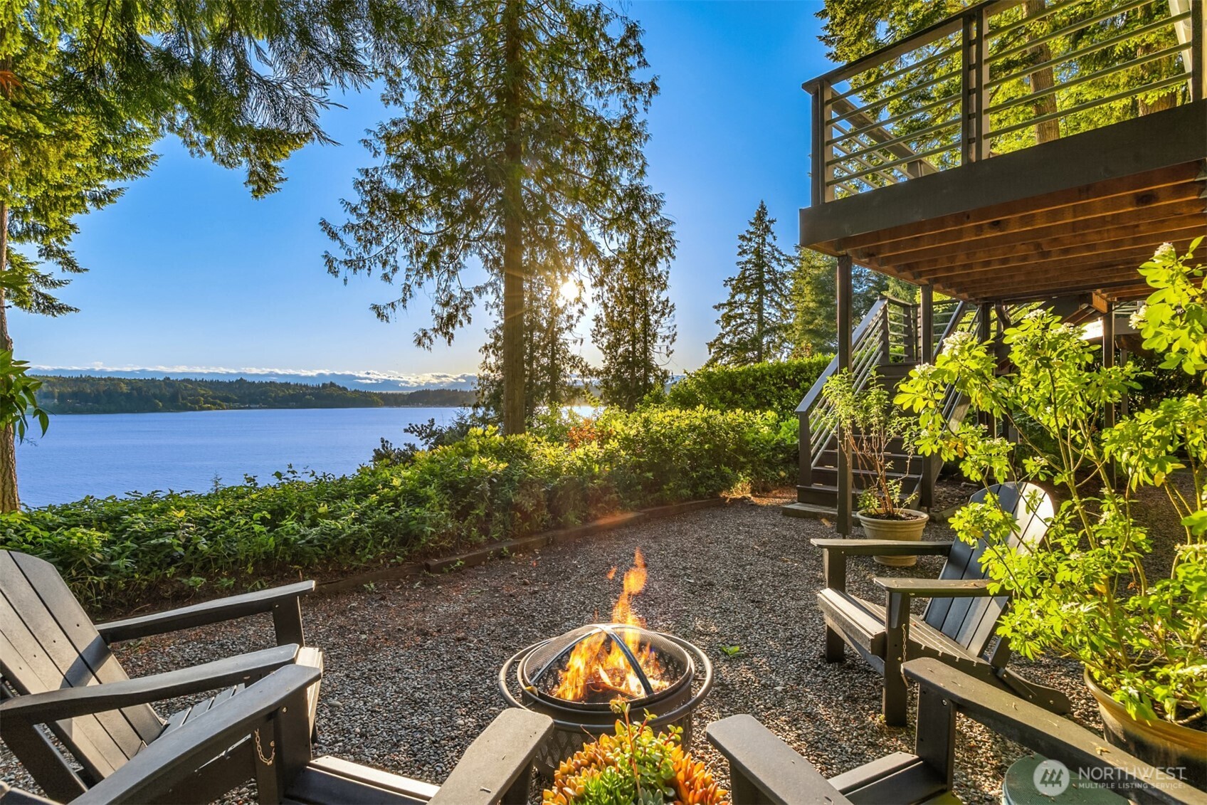 9453 Olympus Beach Road NE, Bainbridge Island, WA 98110