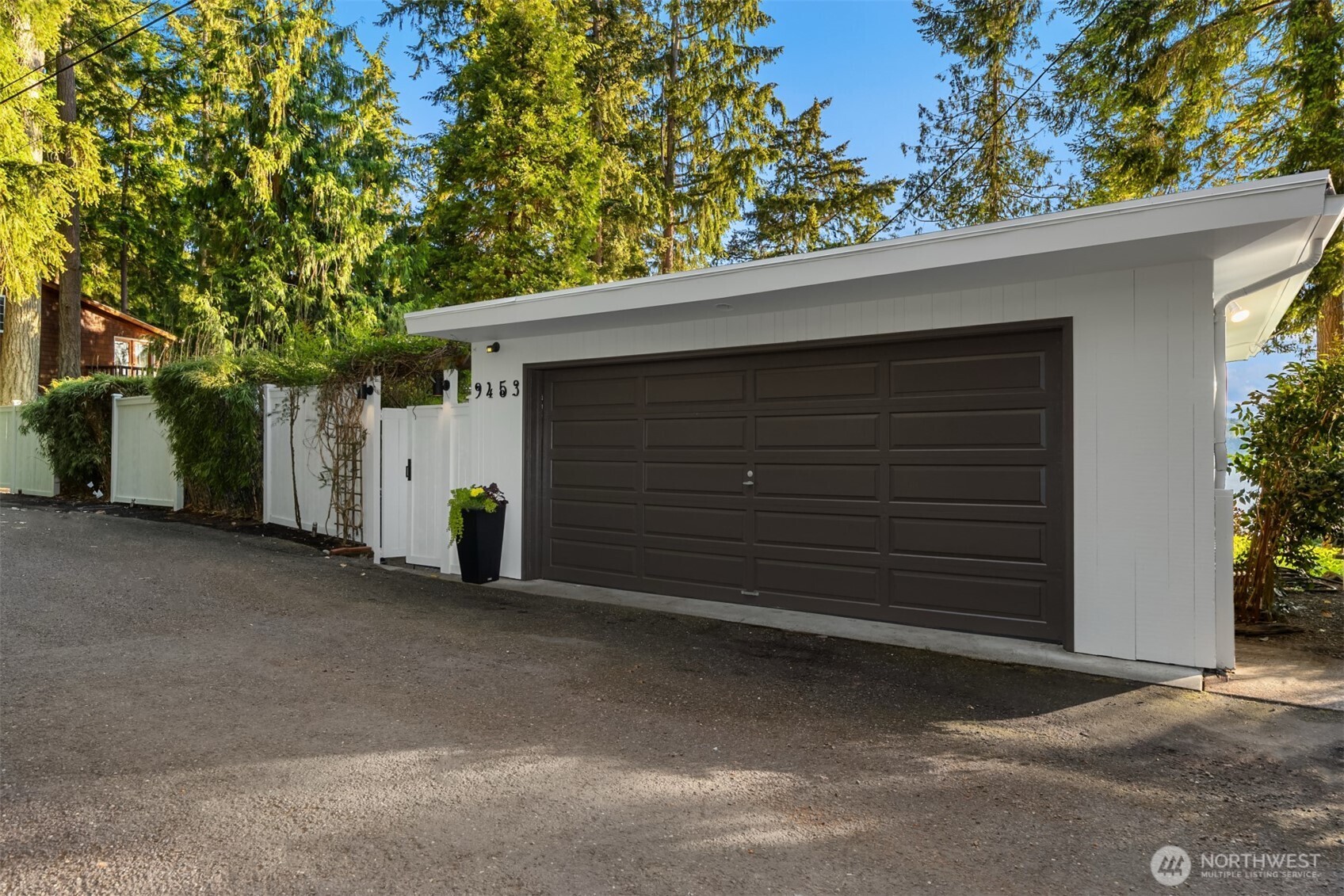 9453 Olympus Beach Road NE, Bainbridge Island, WA 98110