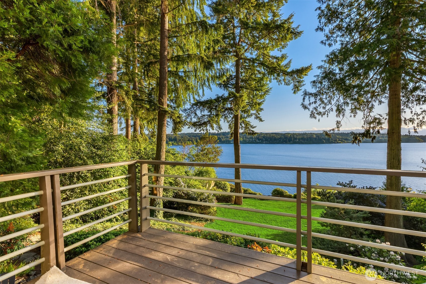 9453 Olympus Beach Road NE, Bainbridge Island, WA 98110