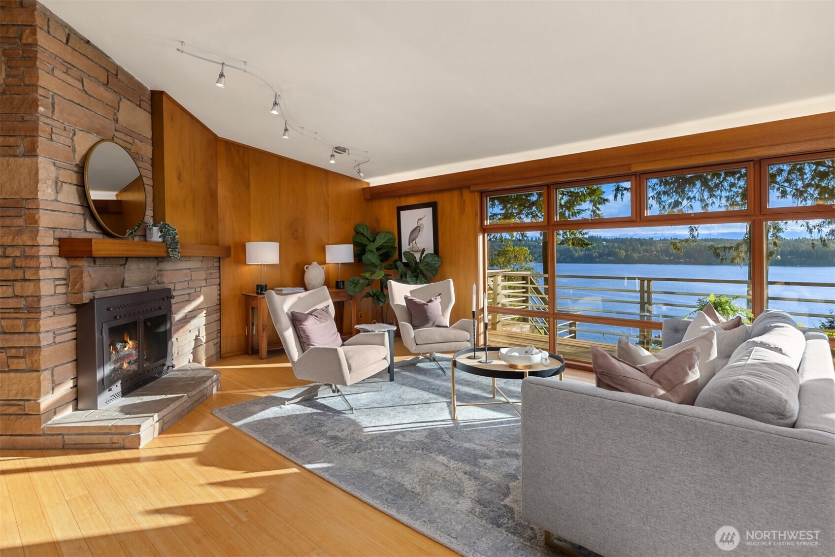 9453 Olympus Beach Road NE, Bainbridge Island, WA 98110