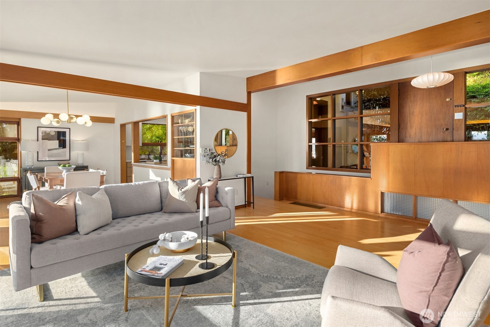 9453 Olympus Beach Road NE, Bainbridge Island, WA 98110