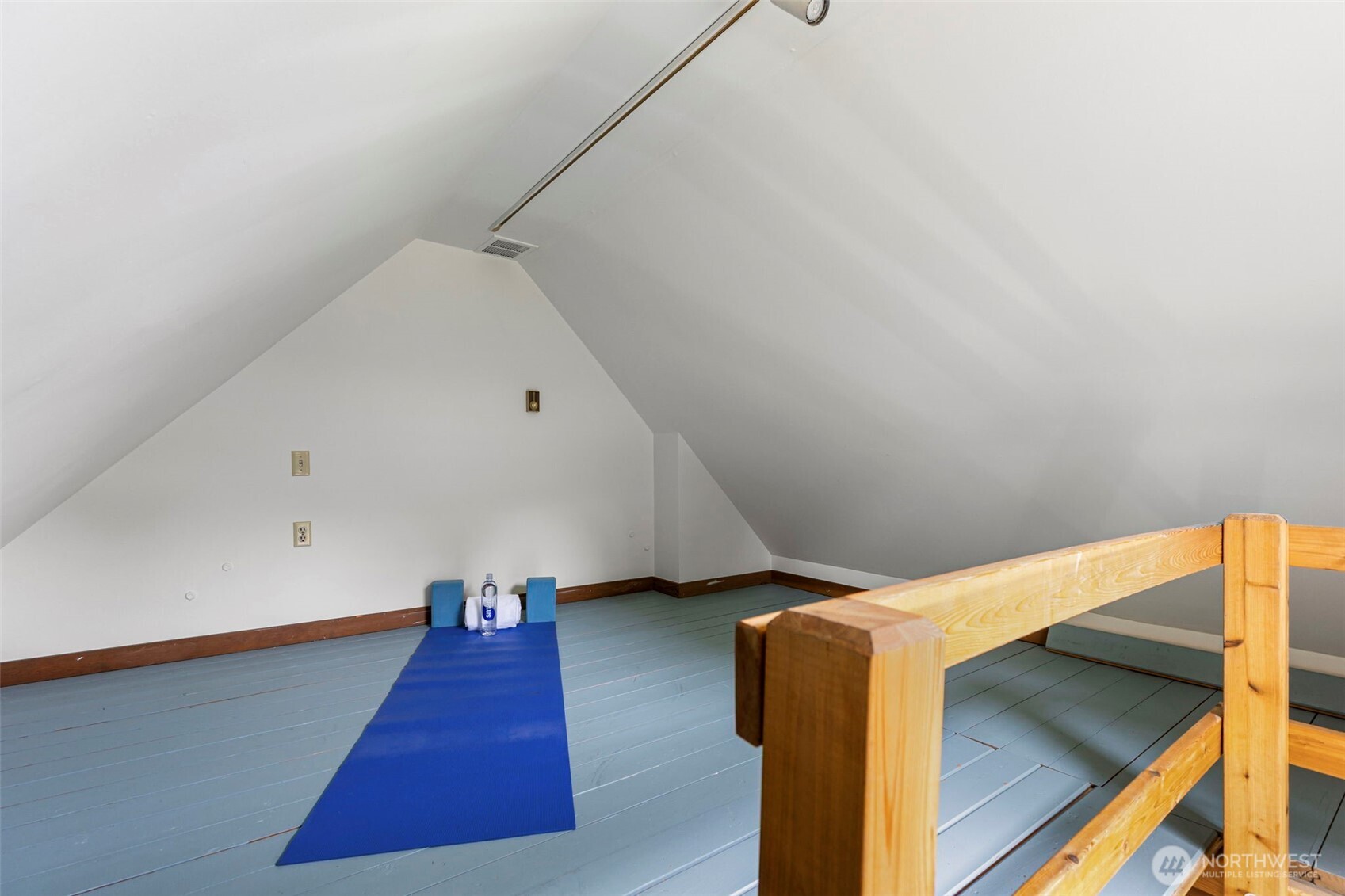 4710 New Sweden Avenue NE, Bainbridge Island, WA 98110