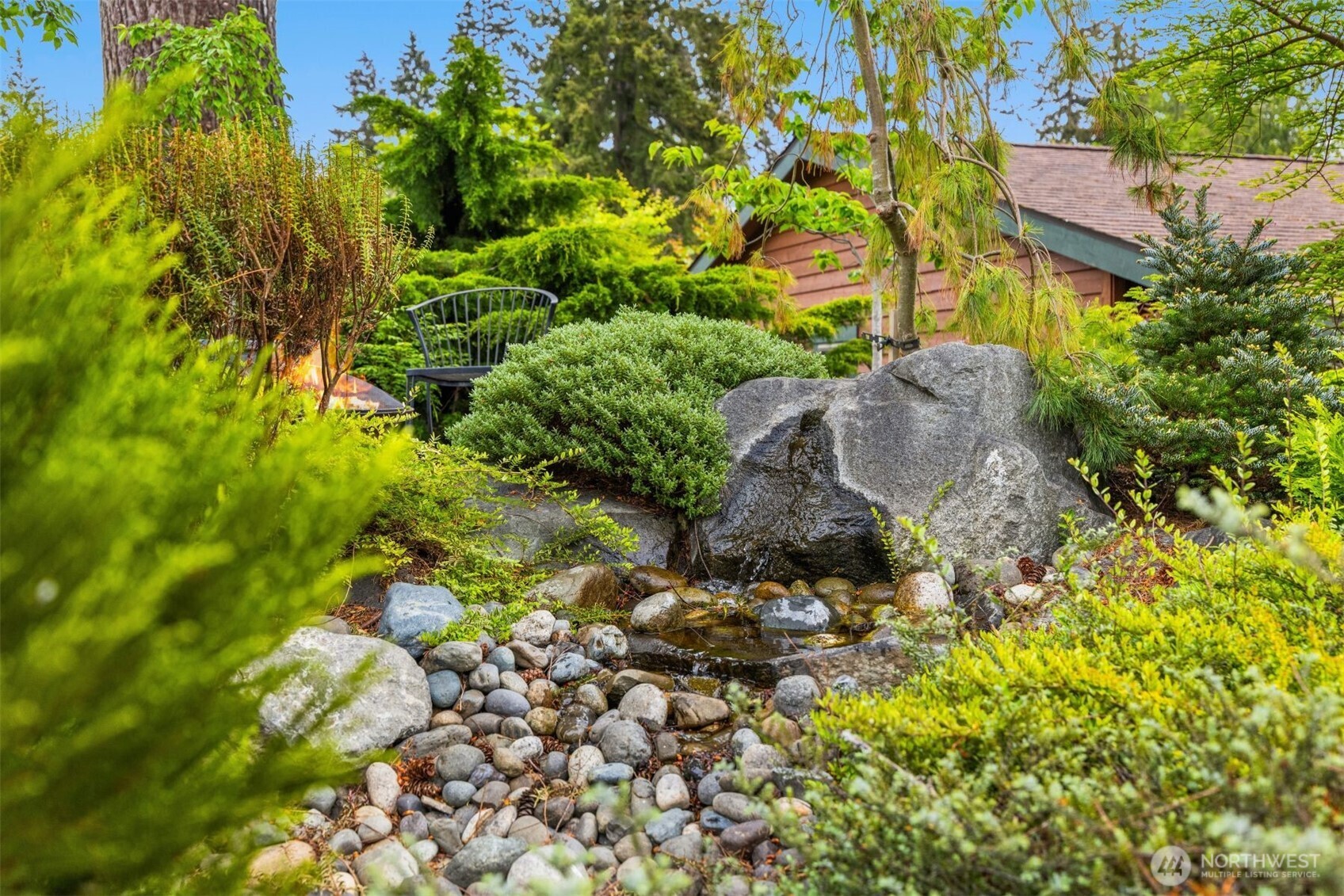 565 Ericksen Avenue NE, Bainbridge Island, WA 98110