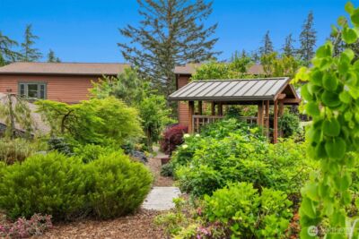 565 Ericksen Avenue NE, Bainbridge Island, WA 98110 - Photo 21