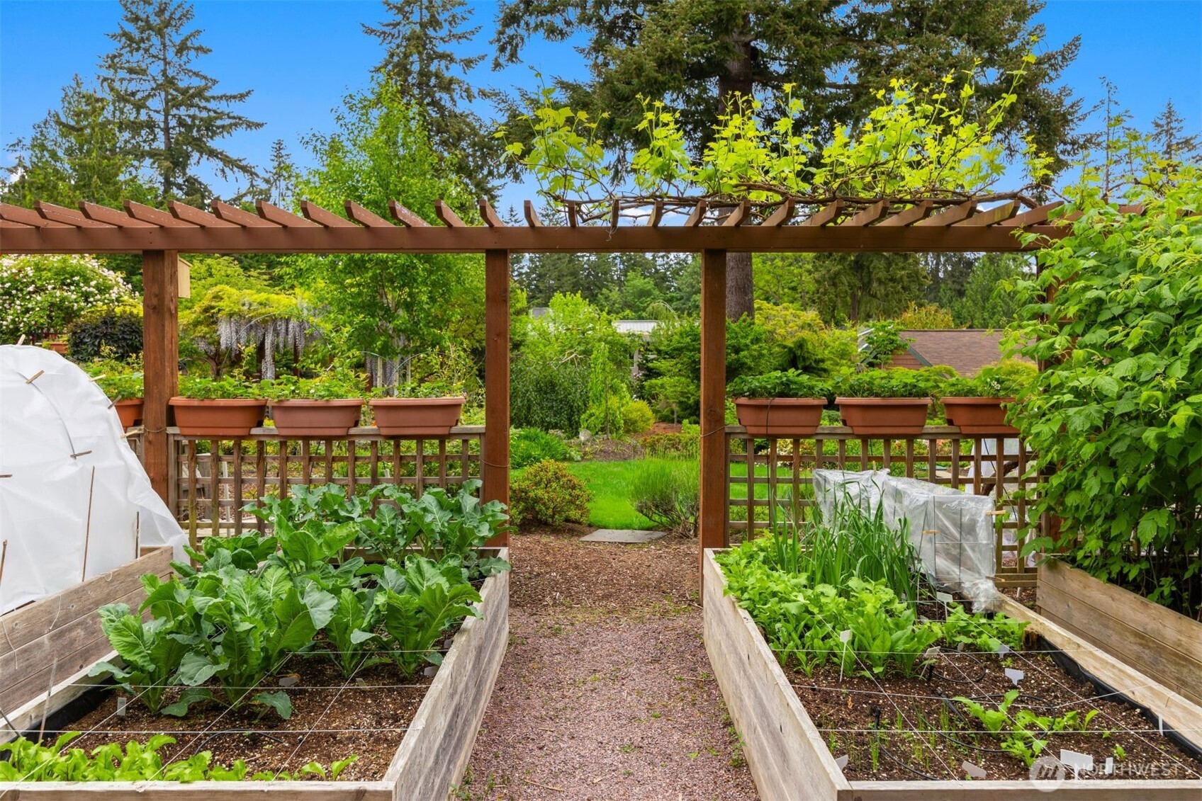 565 Ericksen Avenue NE, Bainbridge Island, WA 98110