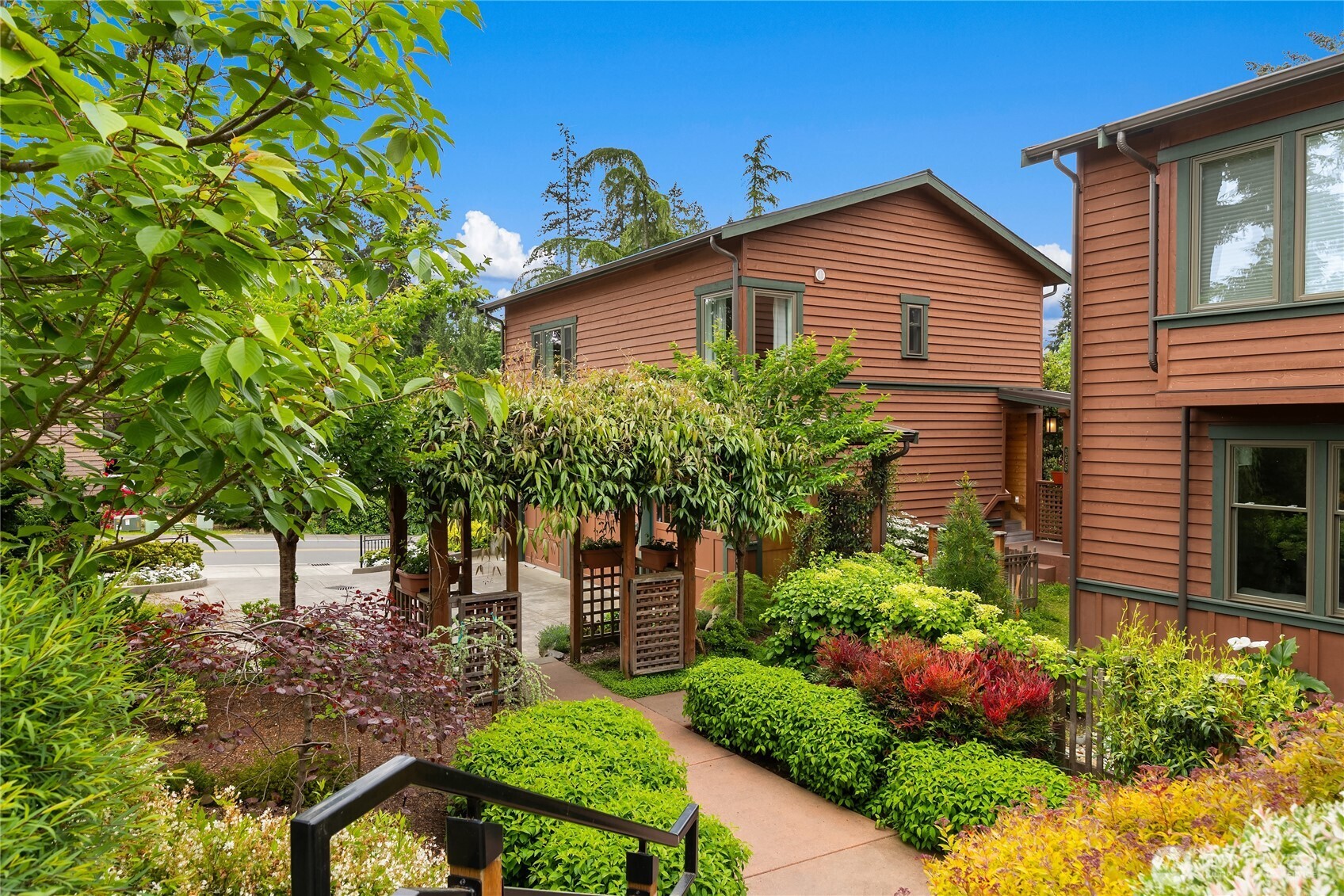 565 Ericksen Avenue NE, Bainbridge Island, WA 98110