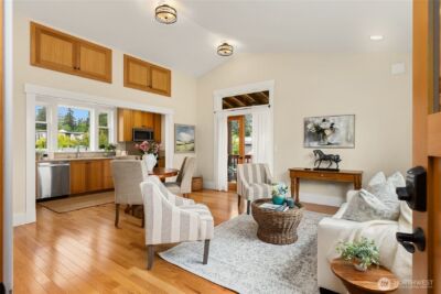 565 Ericksen Avenue NE, Bainbridge Island, WA 98110 - Photo 5