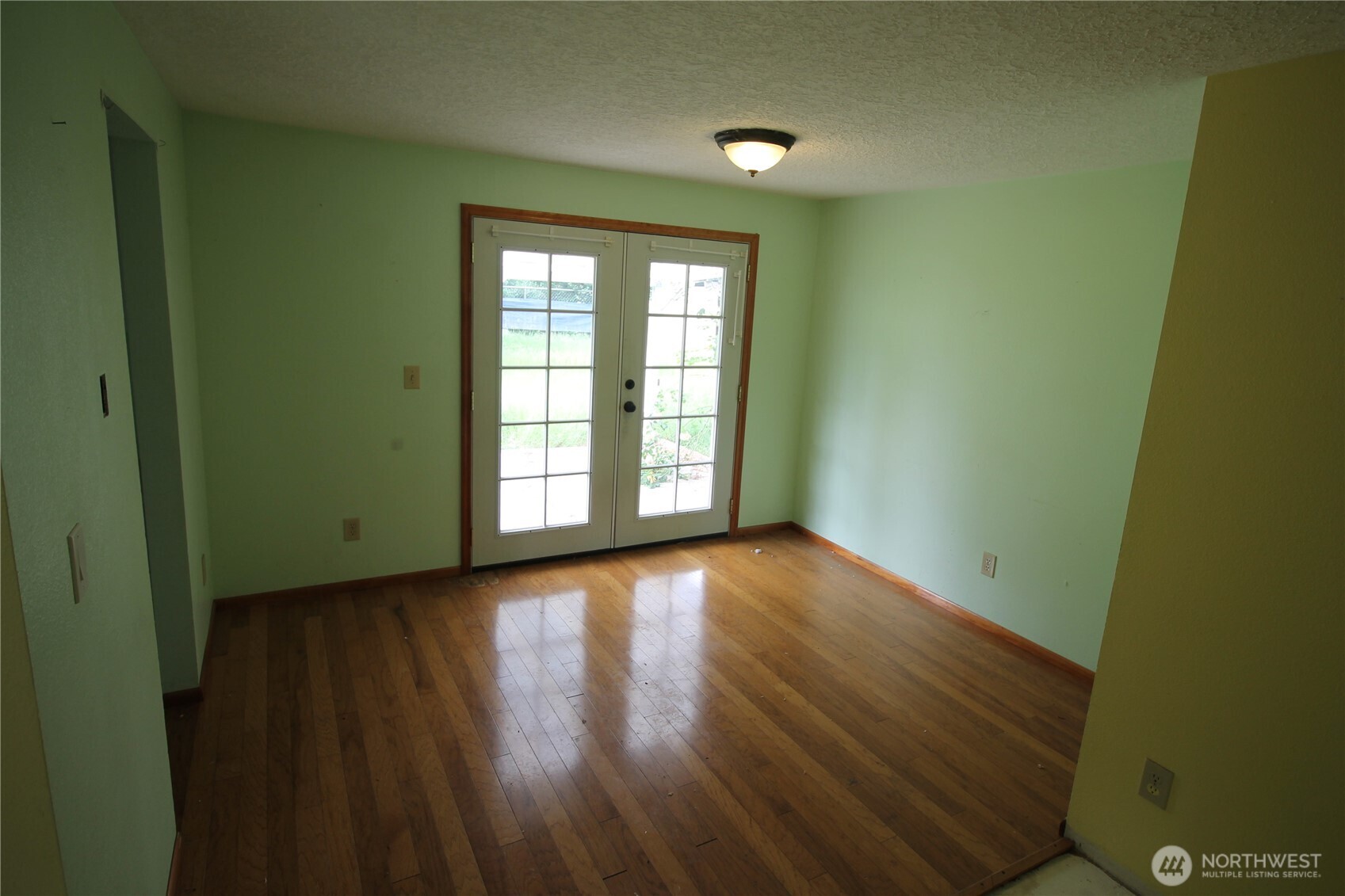 9513 NE Burton Road , Vancouver, WA 98662