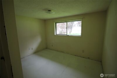 9513 NE Burton Road , Vancouver, WA 98662 - Photo 8