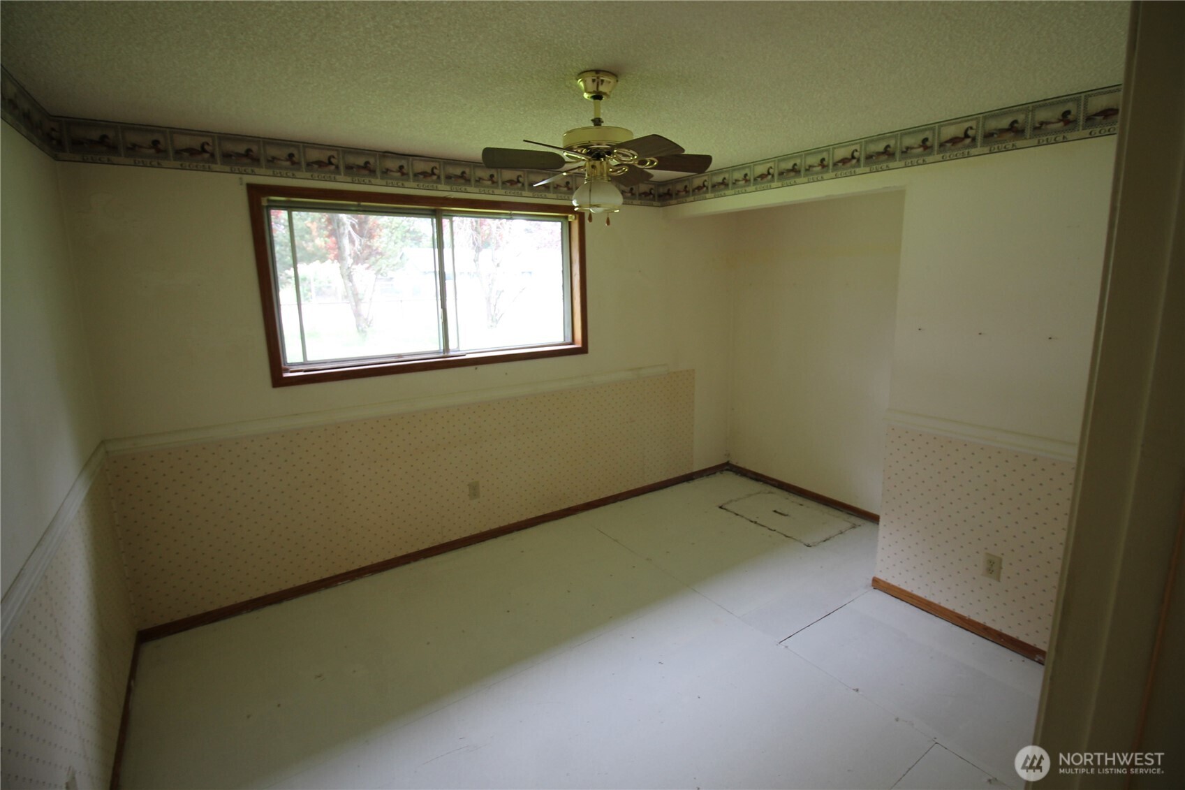 9513 NE Burton Road , Vancouver, WA 98662