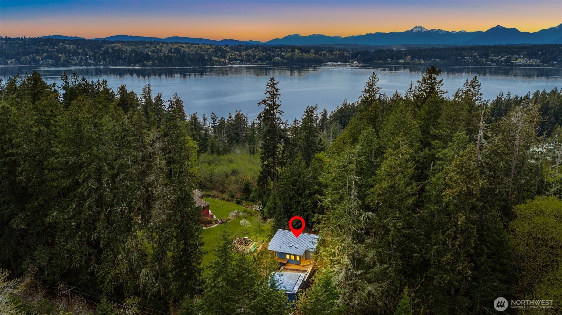 10143 Battle Point Drive NE, Bainbridge Island, WA 98110