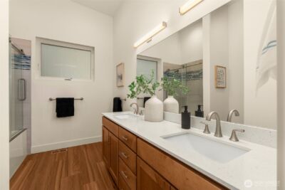 10143 Battle Point Drive NE, Bainbridge Island, WA 98110 - Photo 20