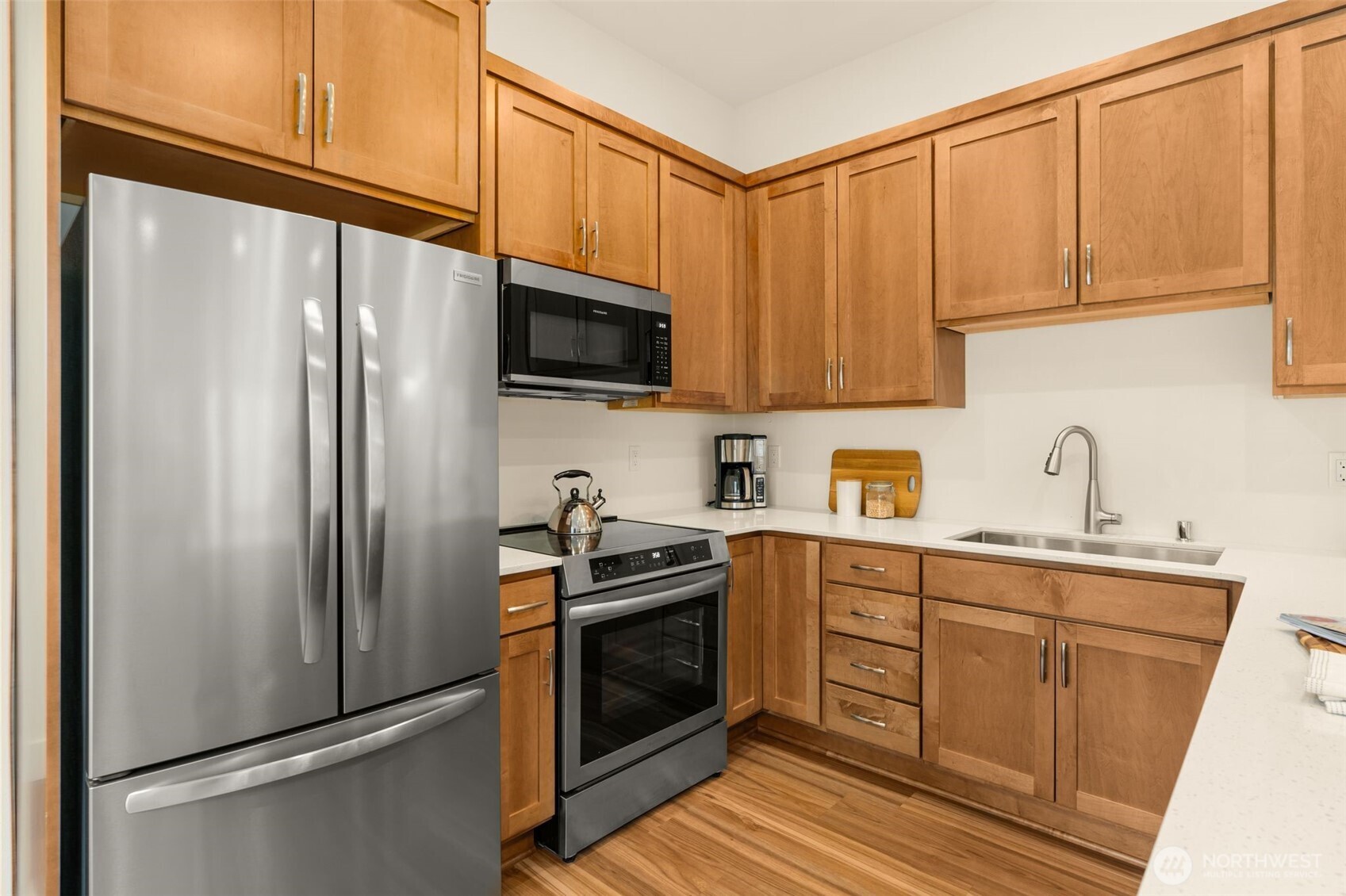 10143 Battle Point Drive NE, Bainbridge Island, WA 98110