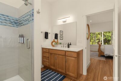 10143 Battle Point Drive NE, Bainbridge Island, WA 98110 - Photo 33
