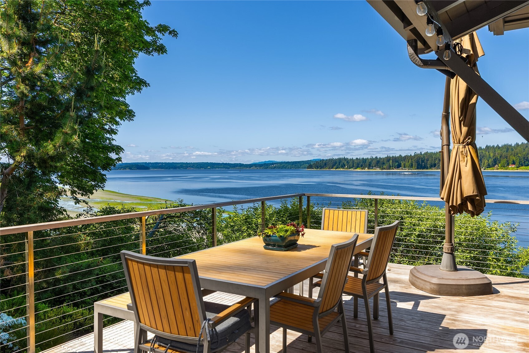 16221 Reitan Road NE, Bainbridge Island, WA 98110